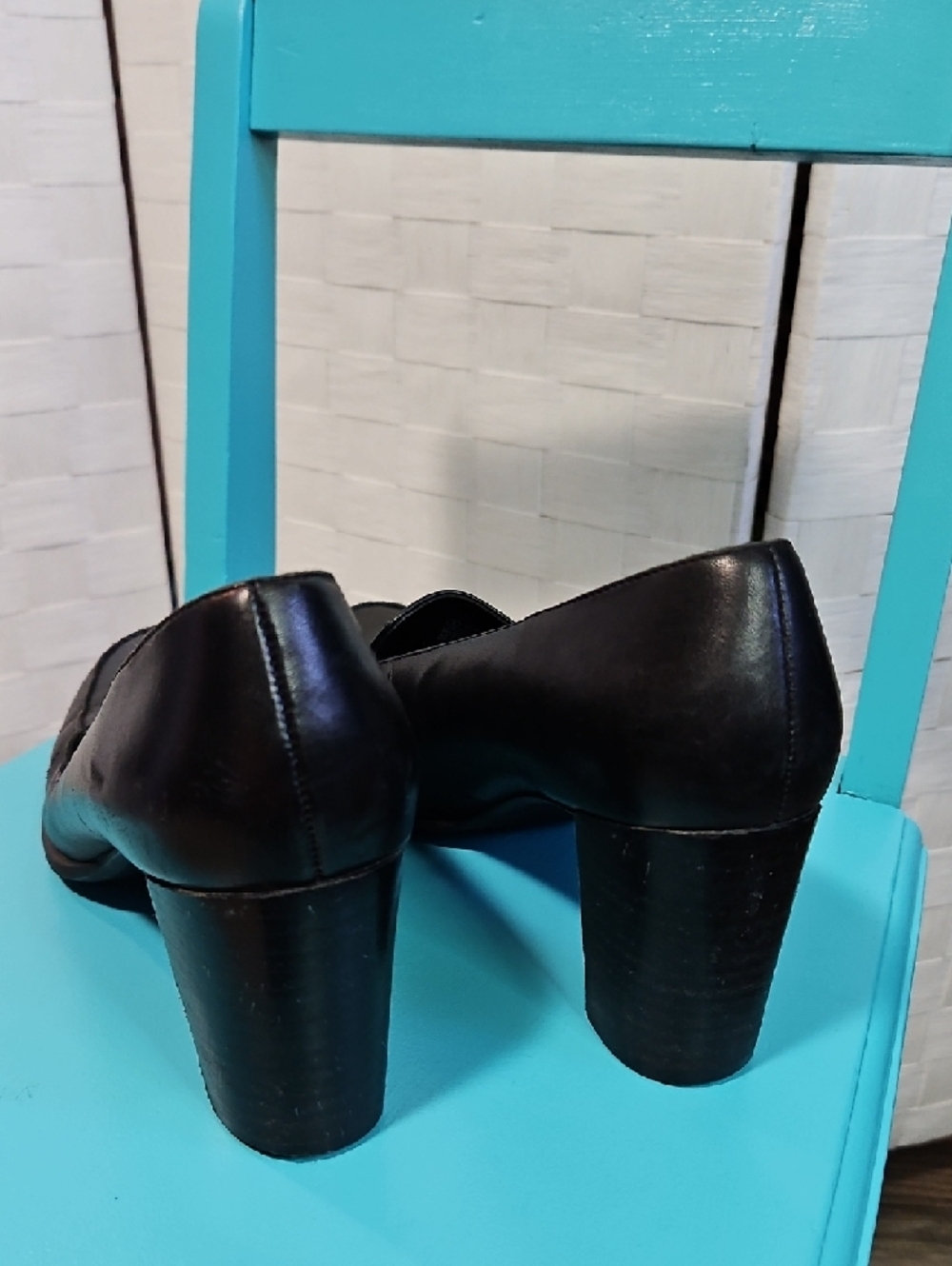 croft & barrow Black Leather Block Heel Loafers - Picture 3 of 7